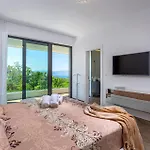 Holiday home Luxurious In *