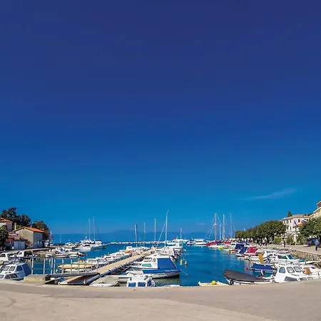 Stunning In Σπίτι διακοπών Malinska